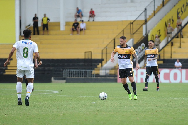 Nas redes sociais, Elvis deixou seu adeus/Foto: Caio Marcelo/Criciúma E.C.