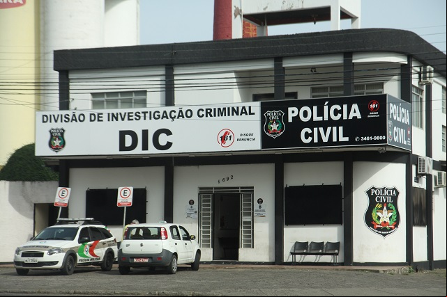 Arquivo / 4oito