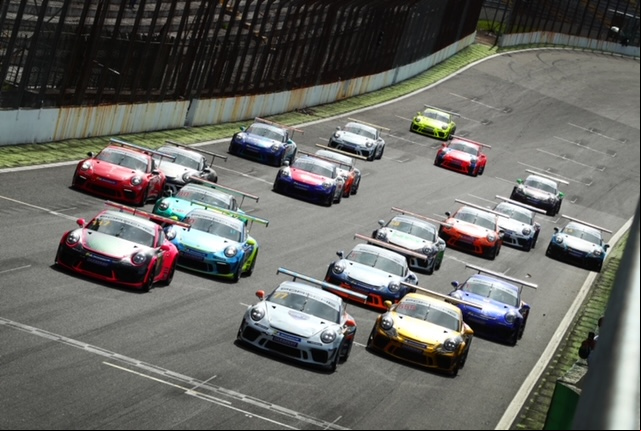 Foto: Luca Bassani/ Porsche Cup Brasil