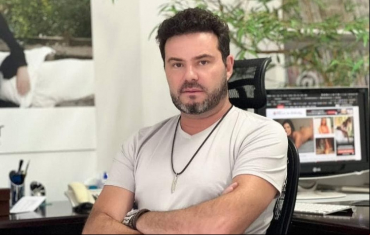 Alexandre Peccin, que já foi casado com uma criciumense, dono de um dos ados sites de mulheres do país / Divulgação