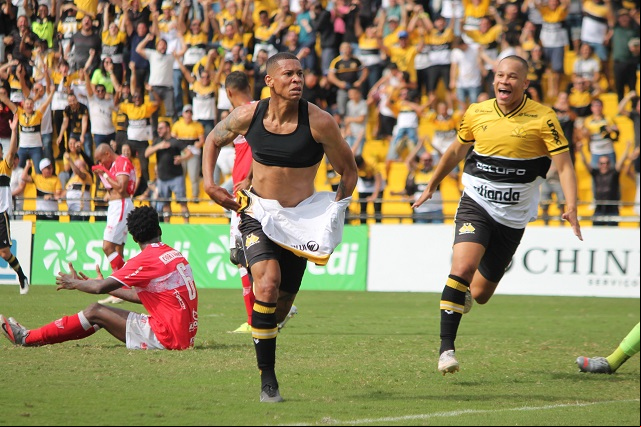 Foto: Celso da Luz/ Arquivo Criciúma E.C.