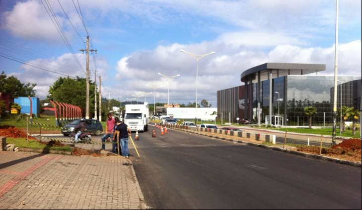 Obras na Avenida Jorge Elias de Lucca na semana ada (foto: Jotha Del Fabro)