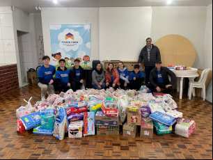 Notícia - Mercado Solidário conta com mais de 150 voluntários