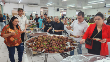 Notícia - Ingressos à venda para a tradicional feijoada do Bairro da Juventude