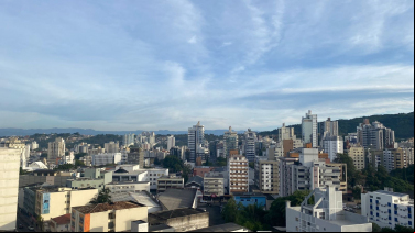 Notícia - [Áudio] Terça-feira ainda será de calor na região