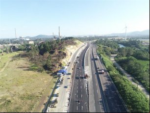 Notícia - CCR ViaCosteira entrega nova faixa e marginais na BR-101 Sul