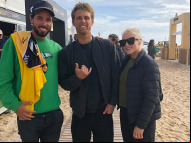 Surfista Jessé Mendes e a surfista Tatiana Weston-Webb
