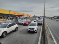 Trânsito parado em Palhoça. Foto: Décio Batista/Especial 4oito